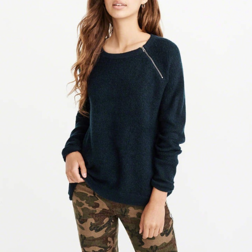 Knit sweater